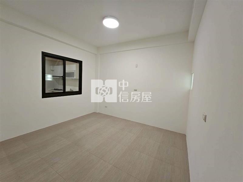 南區面公園朝南孝親美車墅房屋室內格局與周邊環境