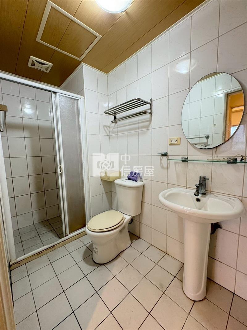 內新國小震後大三房平車房屋室內格局與周邊環境