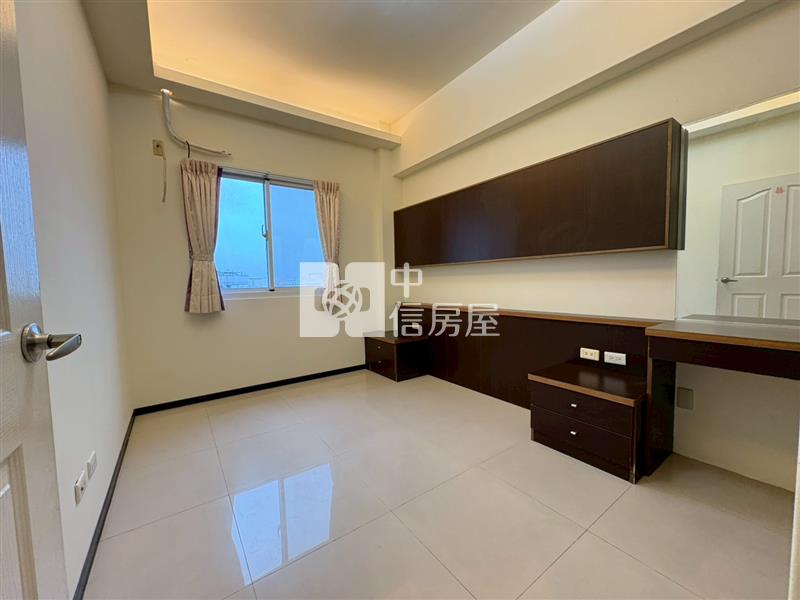 內新國小震後大三房平車房屋室內格局與周邊環境