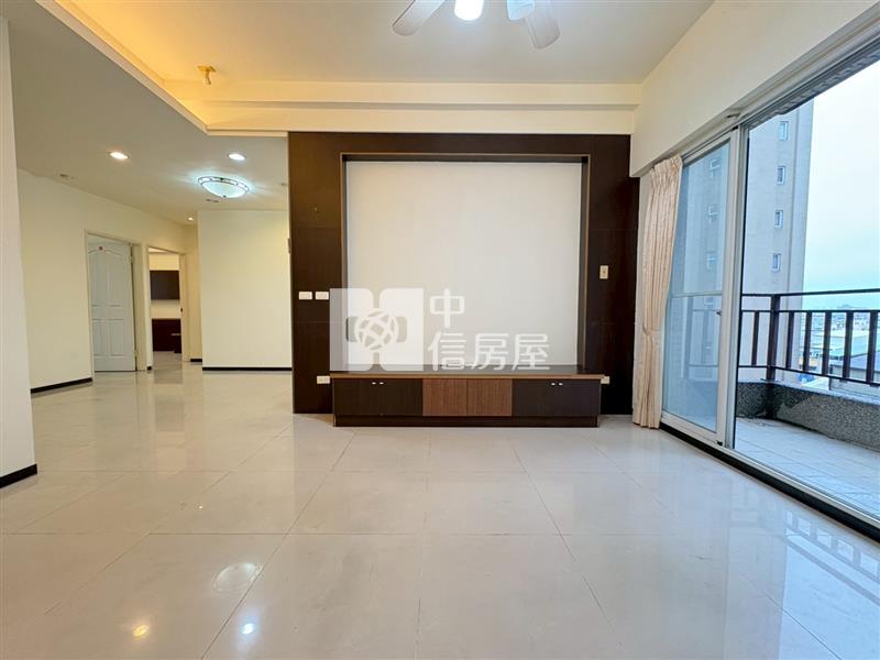 內新國小震後大三房平車房屋室內格局與周邊環境