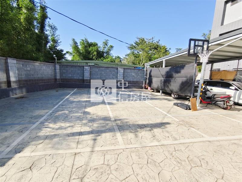 近中壢市區新建美別墅(2年屋)房屋室內格局與周邊環境