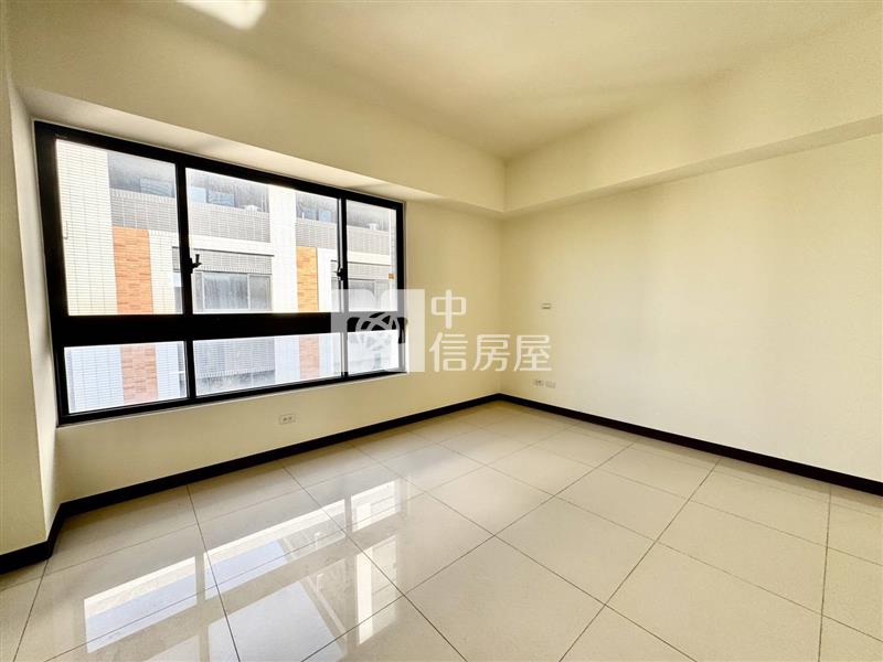 近中壢市區新建美別墅(2年屋)房屋室內格局與周邊環境