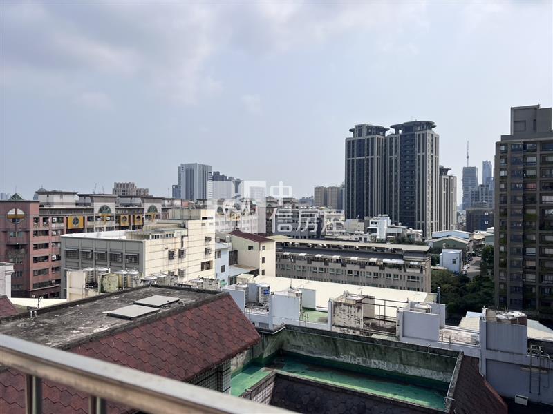 西屯逢甲精華地段3房雙衛浴捷運宅房屋室內格局與周邊環境