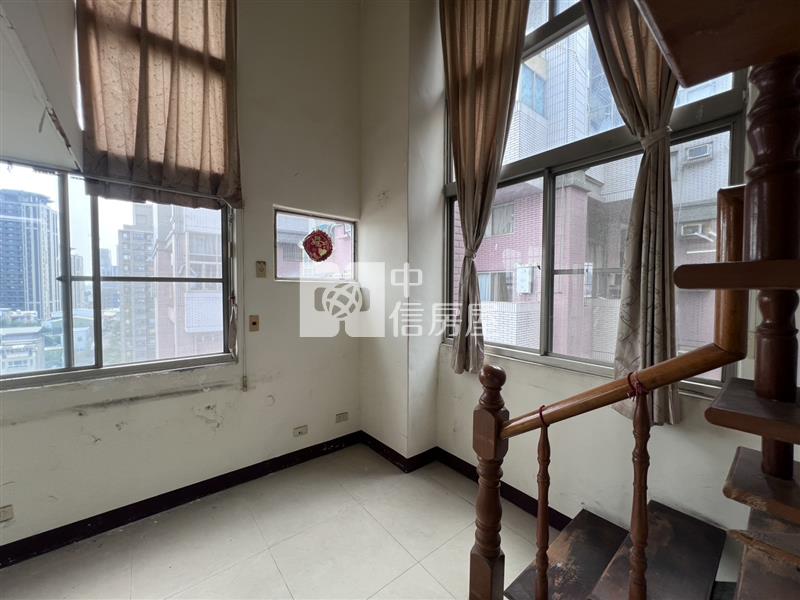 西屯逢甲精華地段3房雙衛浴捷運宅房屋室內格局與周邊環境