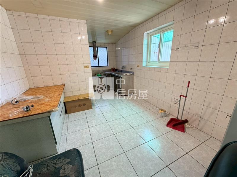 ●七堵東新街火車站旁5房房屋室內格局與周邊環境