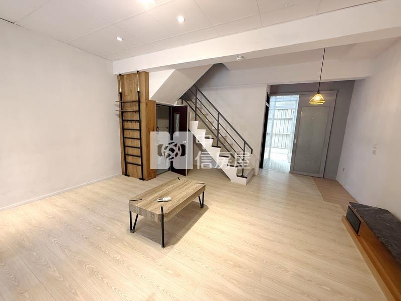 中壢區崁頂路面寬3房透天房屋室內格局與周邊環境