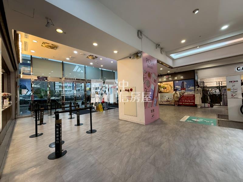 麗榮稀有一樓店面釋出房屋室內格局與周邊環境