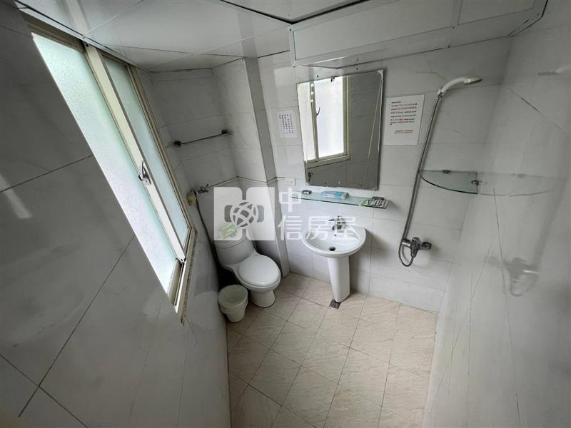 逢甲便當街收租六套房房屋室內格局與周邊環境