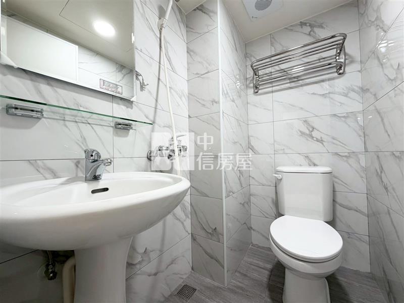 北平商圈低總價整理三房車位房屋室內格局與周邊環境