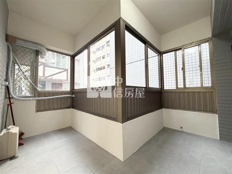 北平商圈低總價整理三房車位房屋室內格局與周邊環境