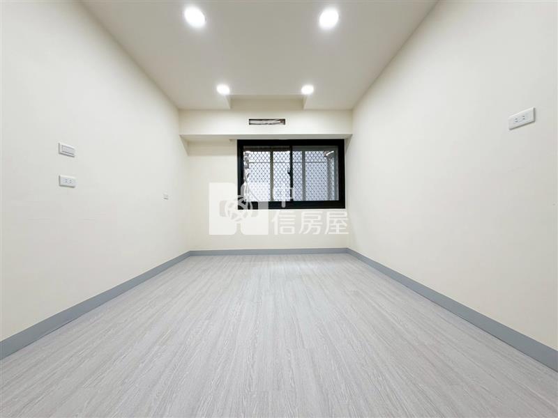 北平商圈低總價整理三房車位房屋室內格局與周邊環境