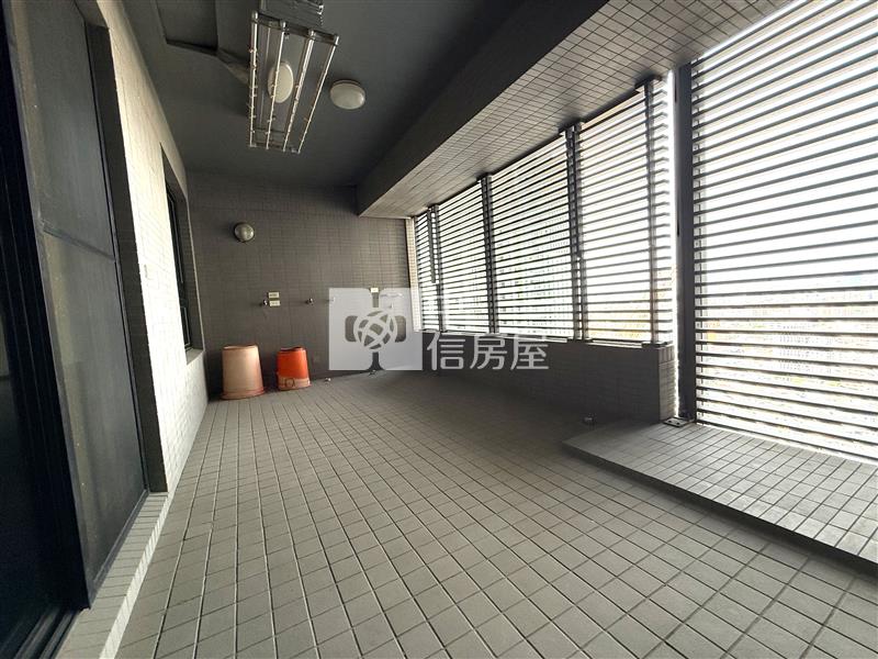 由鉅大謙丙棟毛胚六平車房屋室內格局與周邊環境