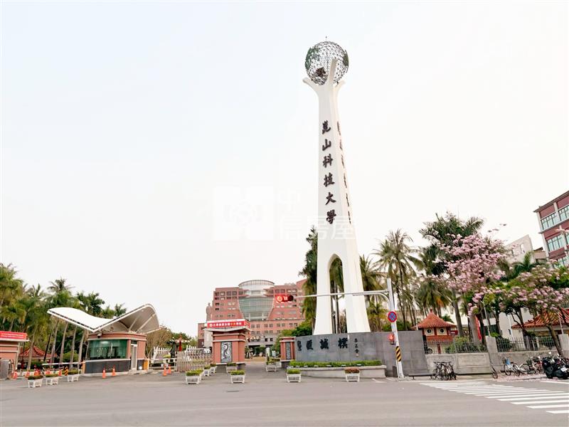 近大灣交流道22.6坪建地房屋室內格局與周邊環境