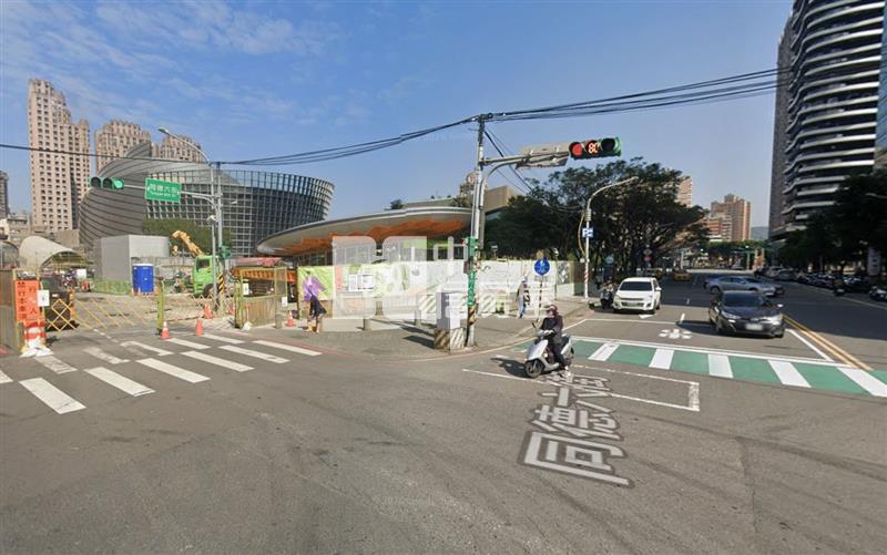 桃園G11世貿帝國商辦附車位，藝文廣場旁房屋室內格局與周邊環境
