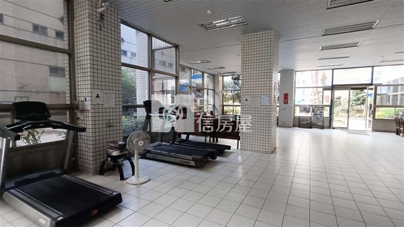 【豐禾】海華商圈大坪數景觀四房車房屋室內格局與周邊環境