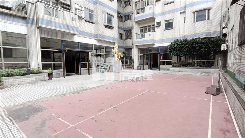 【豐禾】海華商圈大坪數景觀四房車房屋室內格局與周邊環境