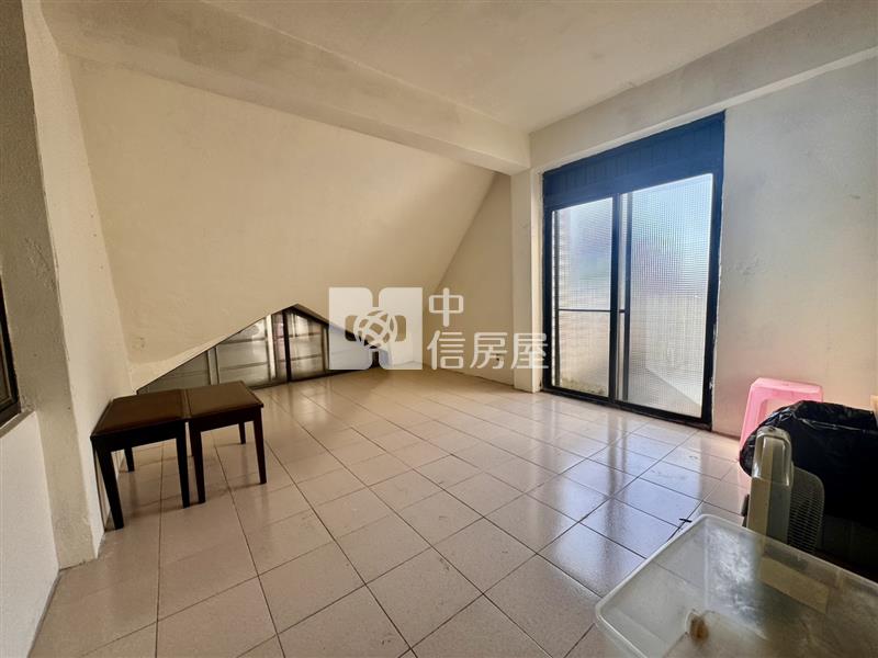 楊梅瑞塘國小 邊間大透天房屋室內格局與周邊環境