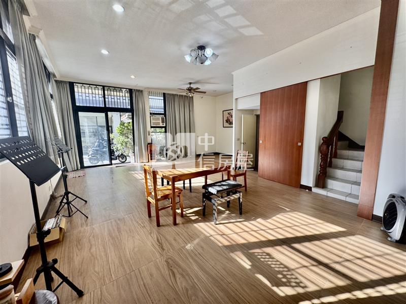 楊梅瑞塘國小 邊間大透天房屋室內格局與周邊環境