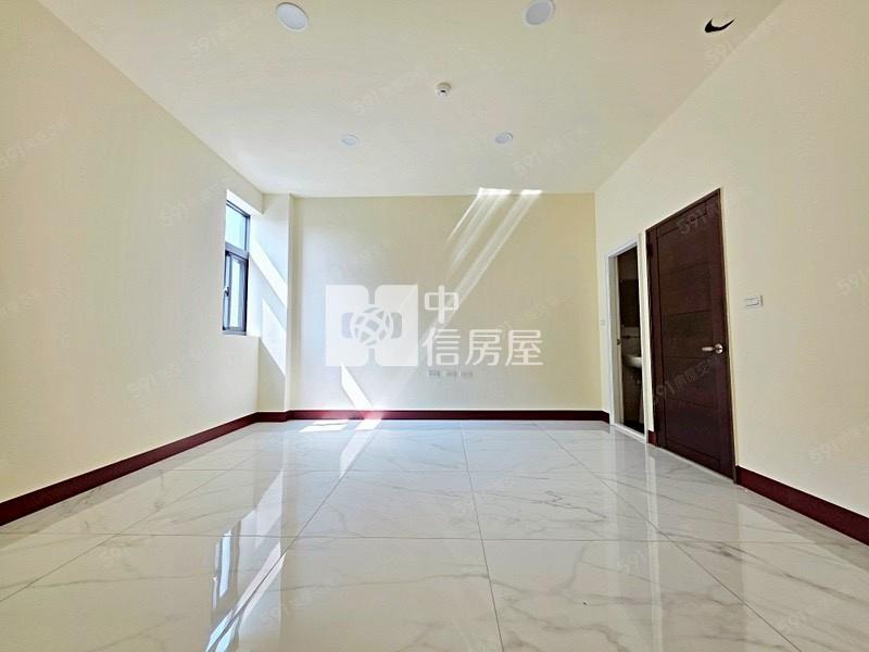 潭子全新鋼骨庭院透天房屋室內格局與周邊環境