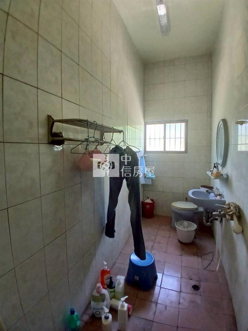 旗山大地坪低總價大面寬超值透天房屋室內格局與周邊環境