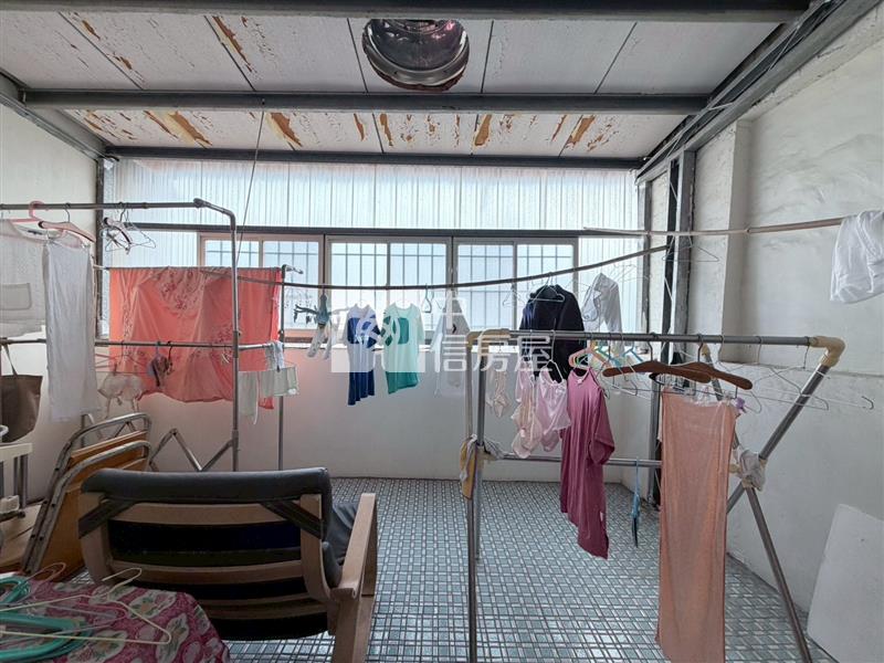 (專委)藝文特區南平運動中心正對面透天店面房屋室內格局與周邊環境