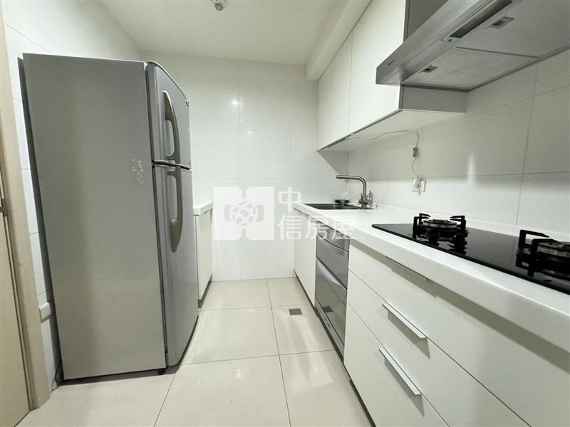 青埔A18聯上世界2房車房屋室內格局與周邊環境