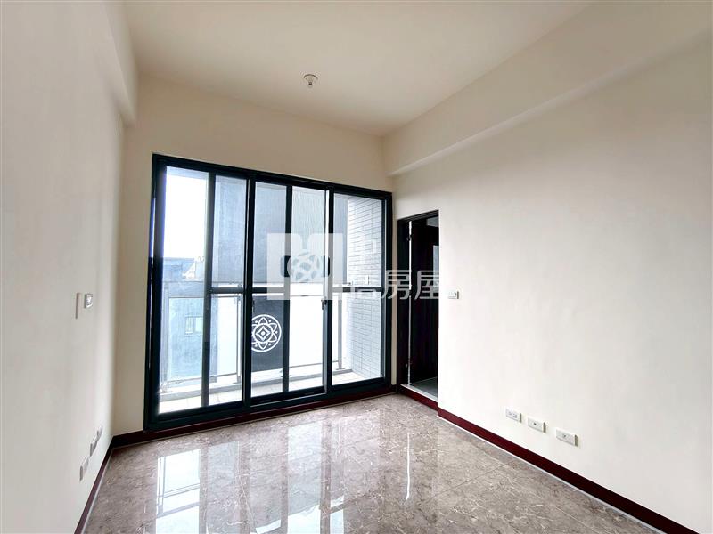 弘文全新未住電梯別墅首推房屋室內格局與周邊環境