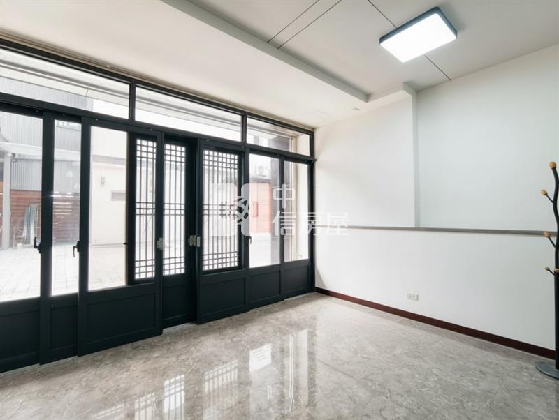 弘文全新未住電梯別墅首推房屋室內格局與周邊環境