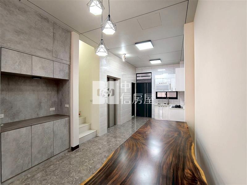 弘文全新未住電梯別墅首推房屋室內格局與周邊環境