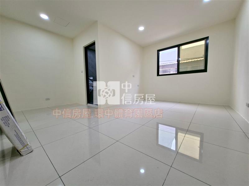 楊梅幼獅工業區翻新透天(1)房屋室內格局與周邊環境