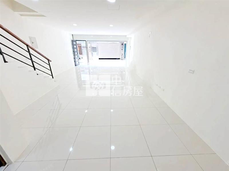 【新世紀】楊梅幼獅路高榮國小整新美透天A房屋室內格局與周邊環境