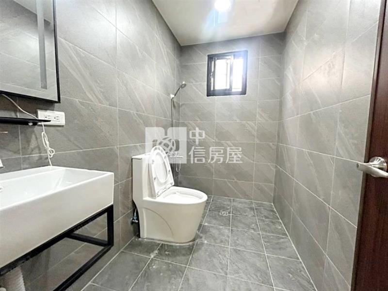 【新世紀】楊梅幼獅路高榮國小整新美透天A房屋室內格局與周邊環境