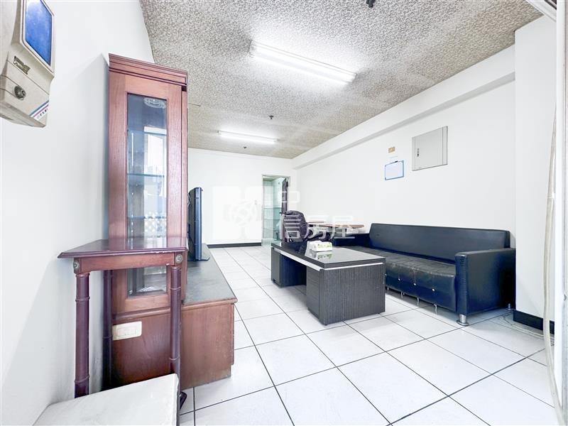 頭家學區開心3房雙車房屋室內格局與周邊環境