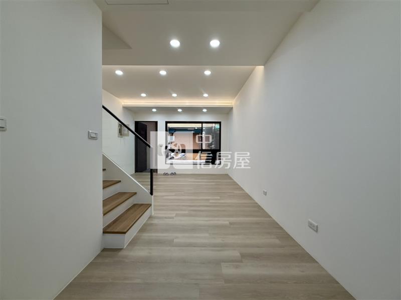 【安家】南勢重劃區前院停車透天房屋室內格局與周邊環境