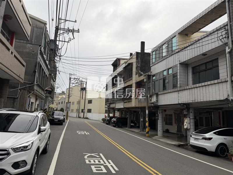 大甲文曲路三照廠房房屋室內格局與周邊環境