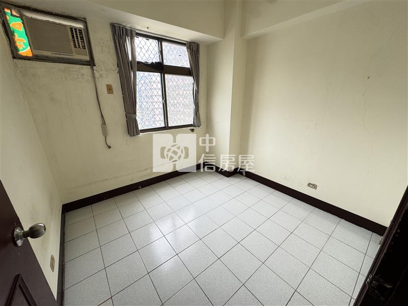 中央甲天下景觀3房房屋室內格局與周邊環境