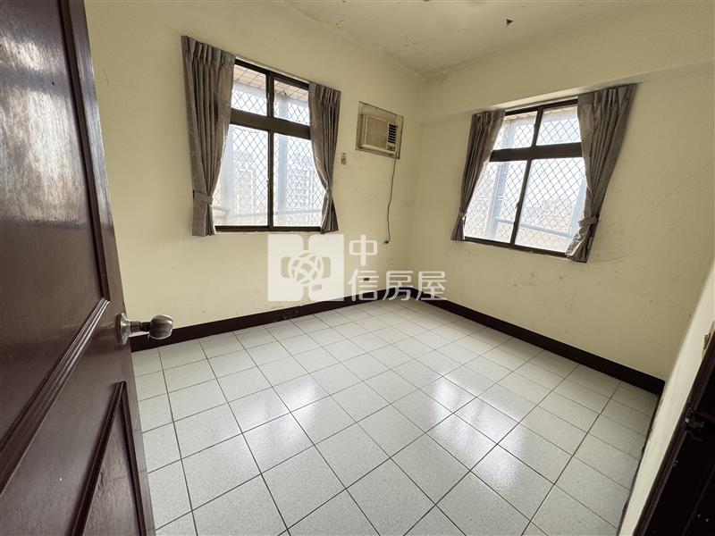 中央甲天下景觀3房房屋室內格局與周邊環境