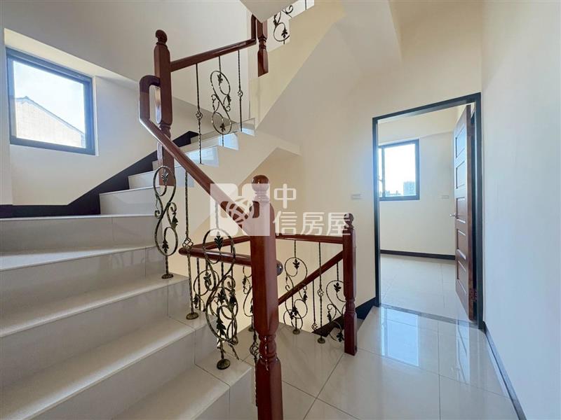 大園市區全新別墅房屋室內格局與周邊環境