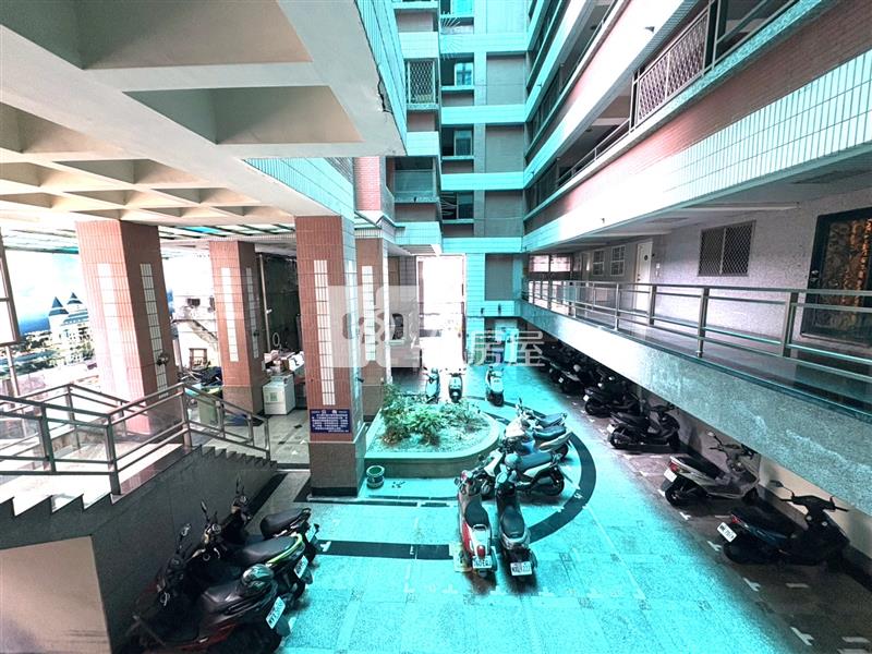 西屯路電梯收租三套房房屋室內格局與周邊環境