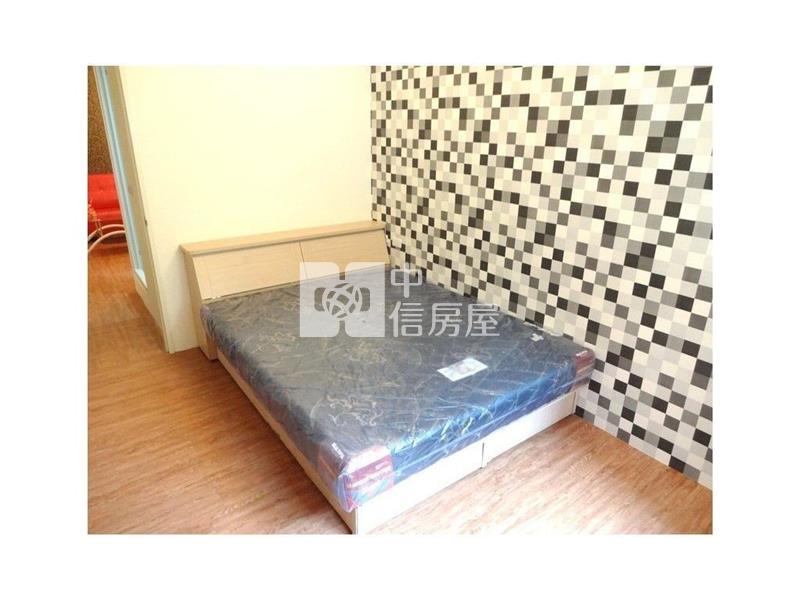 西屯路電梯收租三套房房屋室內格局與周邊環境