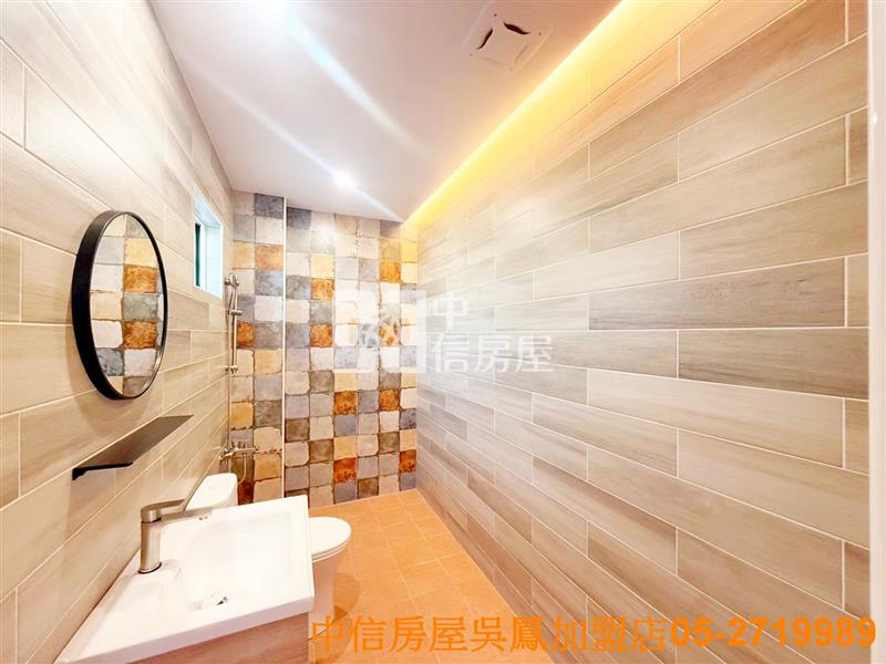 民生社區車庫美別墅房屋室內格局與周邊環境