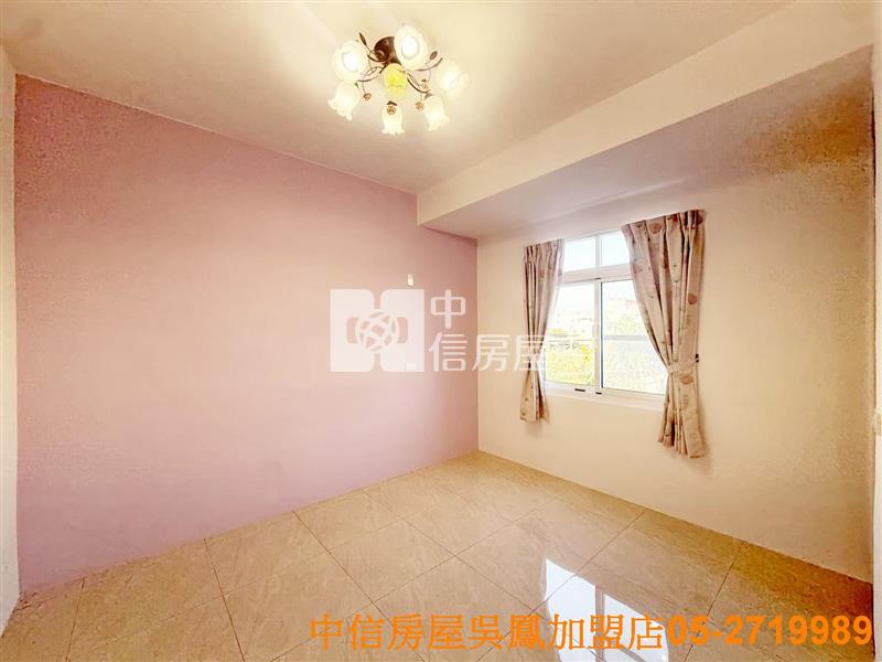 民生社區車庫美別墅房屋室內格局與周邊環境