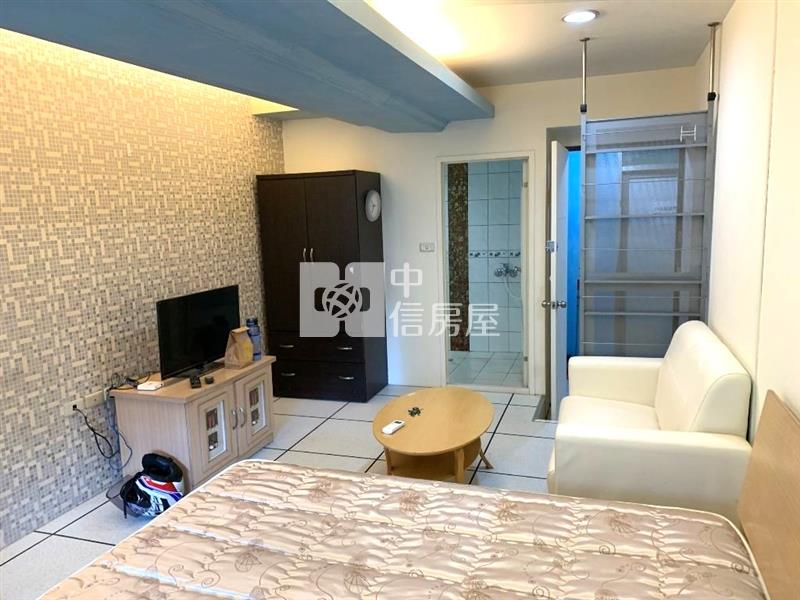 西屯路蓋特大樓收租三套房房屋室內格局與周邊環境