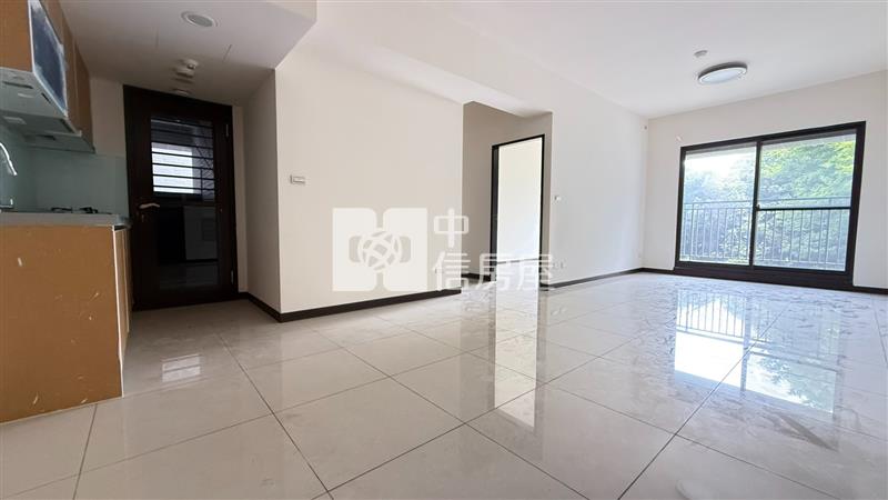 楊梅鴻灃越三房車房屋室內格局與周邊環境