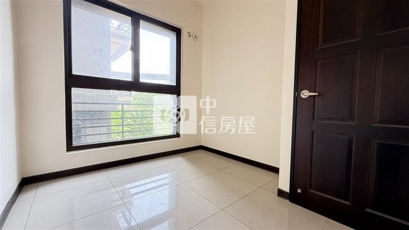 楊梅鴻灃越三房車房屋室內格局與周邊環境