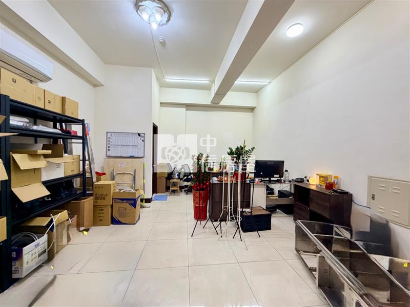 專任- 觀音工業區｜邊間收租金店面房屋室內格局與周邊環境