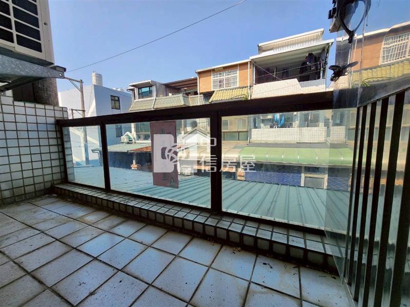 楊湖路一段美透天房屋室內格局與周邊環境