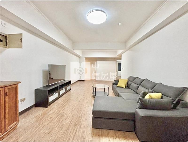 川普皇家三房美廈