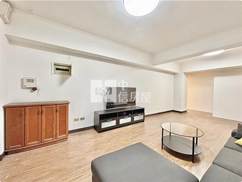 川普皇家三房美廈房屋室內格局與周邊環境