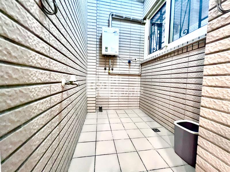 法國之星裝潢2房車房屋室內格局與周邊環境